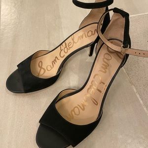 Gorgeous Sam Edelman suede sandals